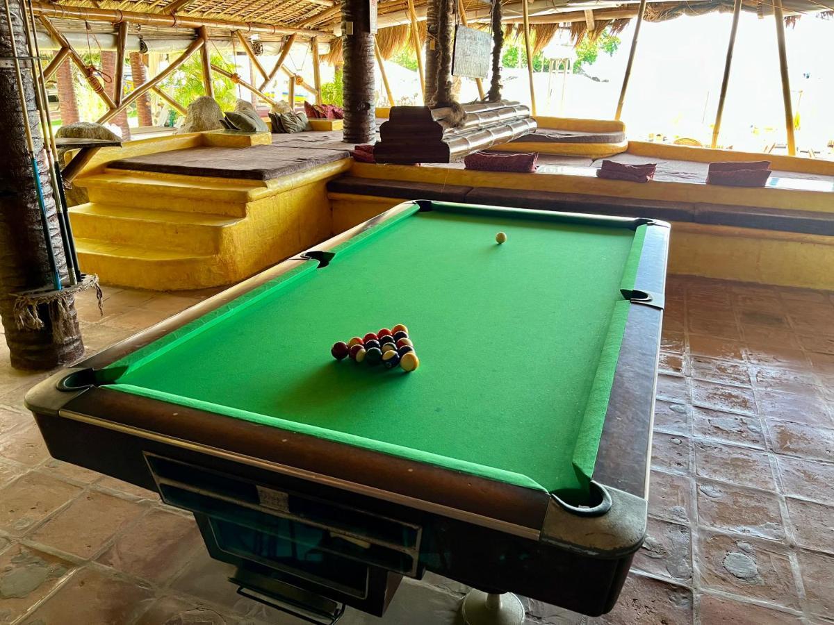 Kokays Maldito Dive Resort Малапаскуа Айлънд Екстериор снимка