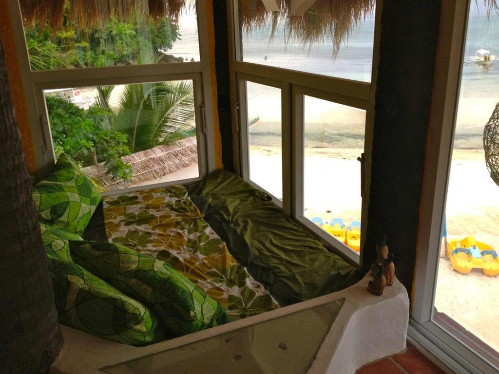 Kokays Maldito Dive Resort Малапаскуа Айлънд Екстериор снимка